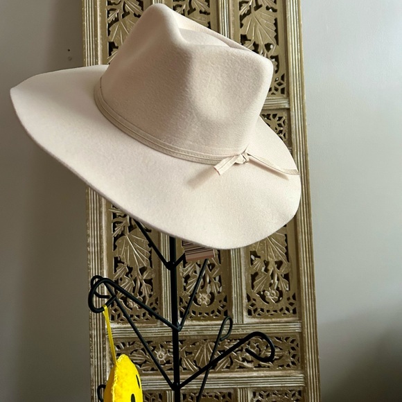 Serra Stetson Rancher Style Felt Hat Beige Crème Nude New with tag One size - Picture 1 of 6